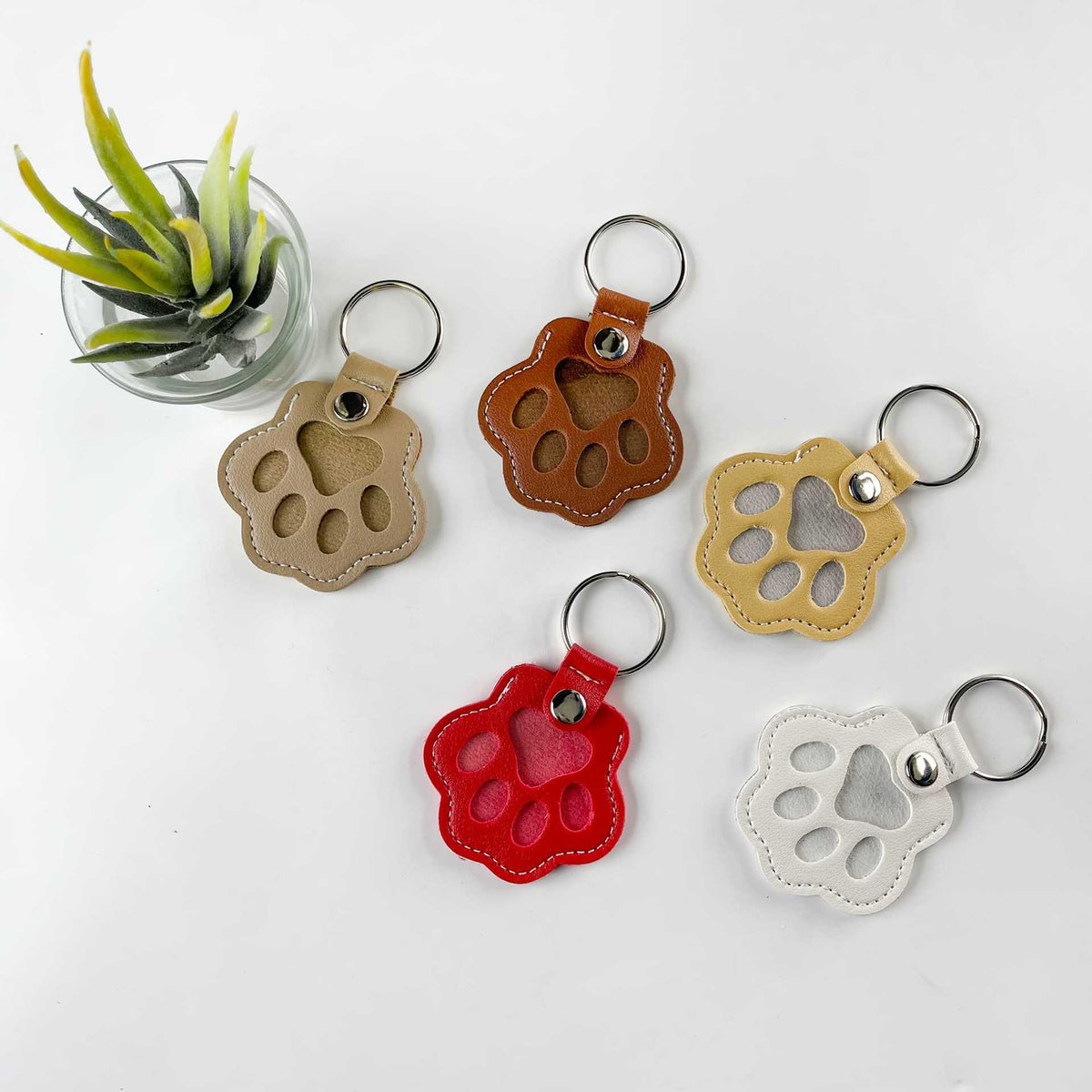 Pet Paw Keychain — Keepsake Holder for Pet Hair / Fur, Memorial Gift